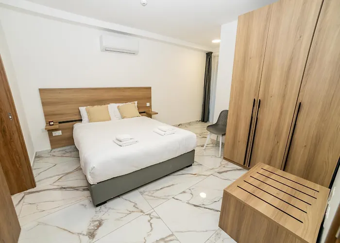 Modern 3br Maisonette With Terrace - By Hostmt *