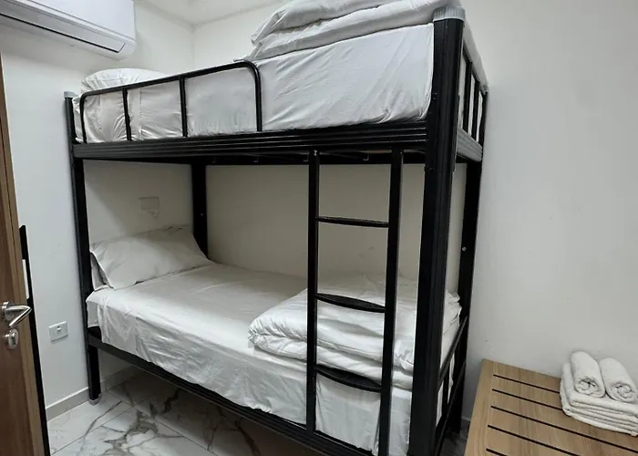 Modern 3br Maisonette With Terrace - By Hostmt